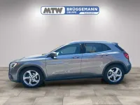Gebraucht Mercedes GLA180 Business 122 PS (89 kW) 2020 Met. (grau SUV