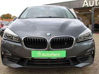 Gebraucht BMW 220 192 PS (141 kW) 2019 Mineralgrau Van / Kleinbus