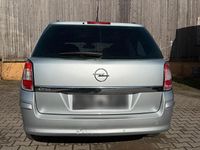 Second-hand Opel Astra 115 CP (84 kW) 2009 Argintiu Break