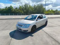 Gebraucht Toyota Corolla 97 PS (71 kW) 2005 Silber Limousine