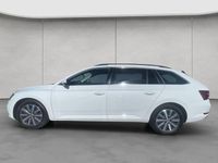 Gebraucht Skoda Superb Ambition 218 PS (160 kW) 2022 Moonweiss metallic Kombi