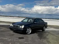 Gebraucht Mercedes E50 AMG AMG 350 PS (257 kW) 1997 Blau Limousine
