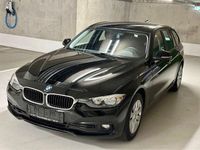 Gebraucht BMW 318 136 PS (100 kW) 2016 Schwarz Limousine
