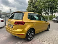 Gebraucht VW Golf Sportsvan Join 131 PS (96 kW) 2018 Kurkumagelb metallic Van / Kleinbus
