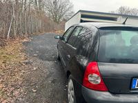 Gebraucht Renault Clio II 75 PS (55 kW) 2003 Schwarz Kleinwagen