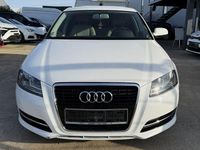 Gebraucht Audi A3 Attraction 105 PS (77 kW) 2012 Weiß Kleinwagen