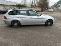 Gebraucht BMW 320 184 PS (135 kW) 2012 Grau Kombi