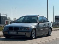 Gebraucht BMW 318 143 PS (105 kW) 2005 Grau Limousine