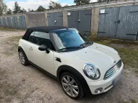 Usata Mini Cooper Cabriolet 72 CV (52 kW) 2010 Bianco Cabrio