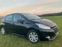 Gebraucht Peugeot 208 Active 82 PS (60 kW) 2015 Schwarz Kleinwagen