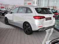 Gebraucht Mercedes B200 150 PS (110 kW) 2023 Grau Van / Kleinbus