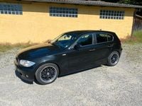 Gebraucht BMW 118 129 PS (94 kW) 2007 Schwarz Kleinwagen