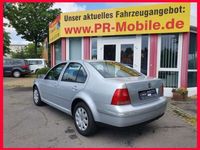 gebraucht VW Bora 1.6 FSI Pacific KLIMAAUTOMATIK PDC TÜV NEU!