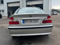 Gebraucht BMW 325 192 PS (141 kW) 2002 Silber Limousine
