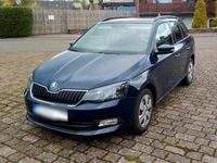 Gebraucht Skoda Fabia Ambition 95 PS (69 kW) 2018 Blau Kombi