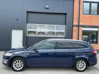 Gebraucht Ford Mondeo 140 PS (102 kW) 2014 Blau Kombi