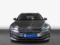 Gebraucht Skoda Superb Style 150 PS (110 kW) 2024 Graphite grau metallic Kombi