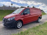 Gebraucht Mercedes Vito 88 PS (64 kW) 2018 Rot Van