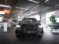Gebraucht Audi Q8 Competition 381 PS (280 kW) 2023 Mythosschwarz (metallic) SUV