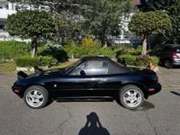 Gebraucht Mazda MX5 90 PS (66 kW) 1998 Schwarz Cabrio