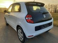 Gebraucht Renault Twingo Life 71 PS (52 kW) 2018 Crystal weiss Kleinwagen