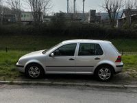 Gebraucht VW Golf IV 100 PS (73 kW) 2000 Silber Kleinwagen
