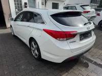 Gebraucht Hyundai i40 Edition 136 PS (100 kW) 2014 Weiß Kombi