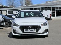 Gebraucht Hyundai i30 Select 120 PS (88 kW) 2020 Polar white Limousine