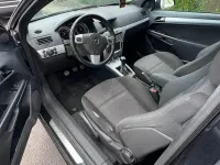 Usata Opel Astra 103 CV (75 kW) 2005 Nero Coupé