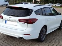 gebraucht Ford Focus FocusTurnier 1.0 EcoBoost Hybrid ST-LINE X