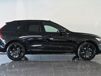 Neu Volvo XC60 Plus 250 PS (183 kW) 2025 Schwarz SUV