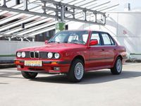 Gebraucht BMW 325 170 PS (125 kW) 1988 Rot Limousine