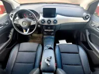 Gebraucht Mercedes B180 Style 122 PS (89 kW) 2018 Jupiterrot uni Van / Kleinbus