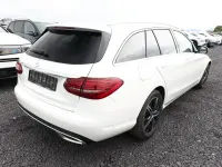 Gebraucht Mercedes C200 Avantgarde 160 PS (117 kW) 2021 Polarweiß