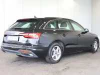 Gebraucht Audi A4 163 PS (119 kW) 2022 Schwarz Kombi