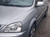 Gebraucht Kia Carens EX 144 PS (105 kW) 2004 Silber Van / Kleinbus