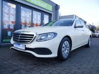 Gebraucht Mercedes E200 150 PS (110 kW) 2019 Hellelfenbein  unilack Limousine