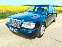 Gebraucht Mercedes 220 150 PS (110 kW) 1995 Grün Limousine