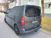 Gebraucht Peugeot Expert 177 PS (130 kW) 2018 Grau Van