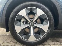 Neu Volvo XC40 Plus 163 PS (119 kW) 2025 Blau SUV