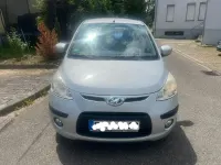 Gebraucht Hyundai i10 67 PS (49 kW) 2011 Silber Kleinwagen