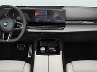 Gebraucht BMW i5 Comfort Edition 250 kW (340 PS) 2025 Grün Kombi