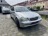 Gebraucht Mercedes C220 Avantgarde 143 PS (105 kW) 2002 Silber Limousine