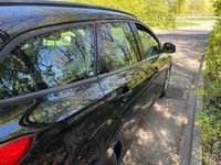 Usata Ford Focus 125 CV (91 kW) 2011 Nero Station wagon