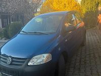 Gebraucht VW Fox 54 PS (39 kW) 2006 Blau Kleinwagen