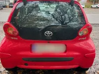 Gebraucht Toyota Aygo 68 PS (50 kW) 2008 Rot Kleinwagen