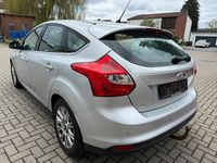 Usata Ford Focus 150 CV (110 kW) 2011 Argento Berlina