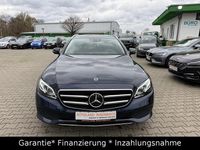 Gebraucht Mercedes E300 194 PS (142 kW) 2019 Blau Limousine