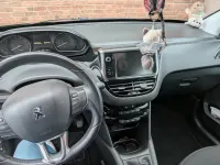 Gebraucht Peugeot 208 Active 83 PS (61 kW) 2017 Grau Kleinwagen