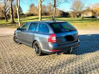 Gebraucht Skoda Octavia vRS 170 PS (125 kW) 2011 Grau Kombi